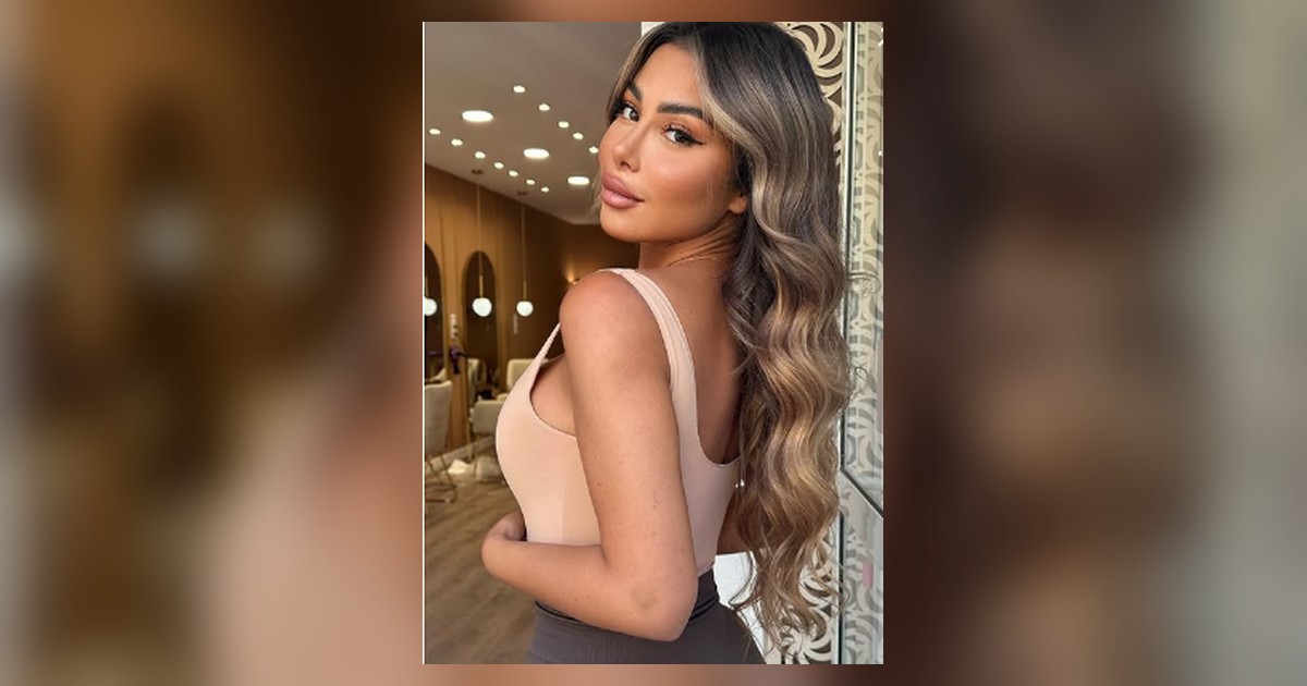 Maeva Ghennam sur son compte Instagram officiel